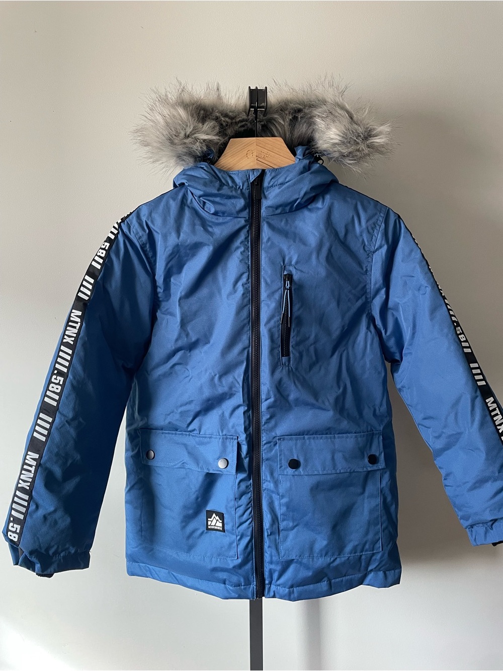 NWOT Mountain Ridge Youth Boys Blue Winter Parka Jacket Coat Faux Fur Hood Large